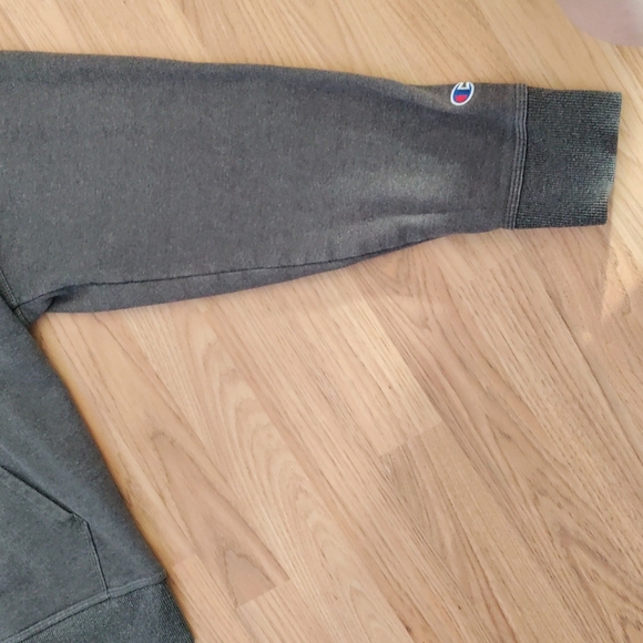 Champion sweater - Picture 3 of 5